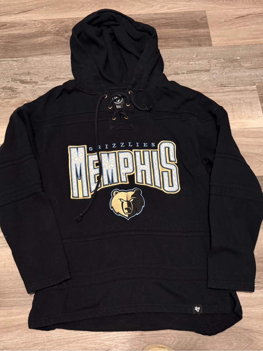 47 Memphis Grizzlies Black Pullover Hoodie with Gold & Blue Logo